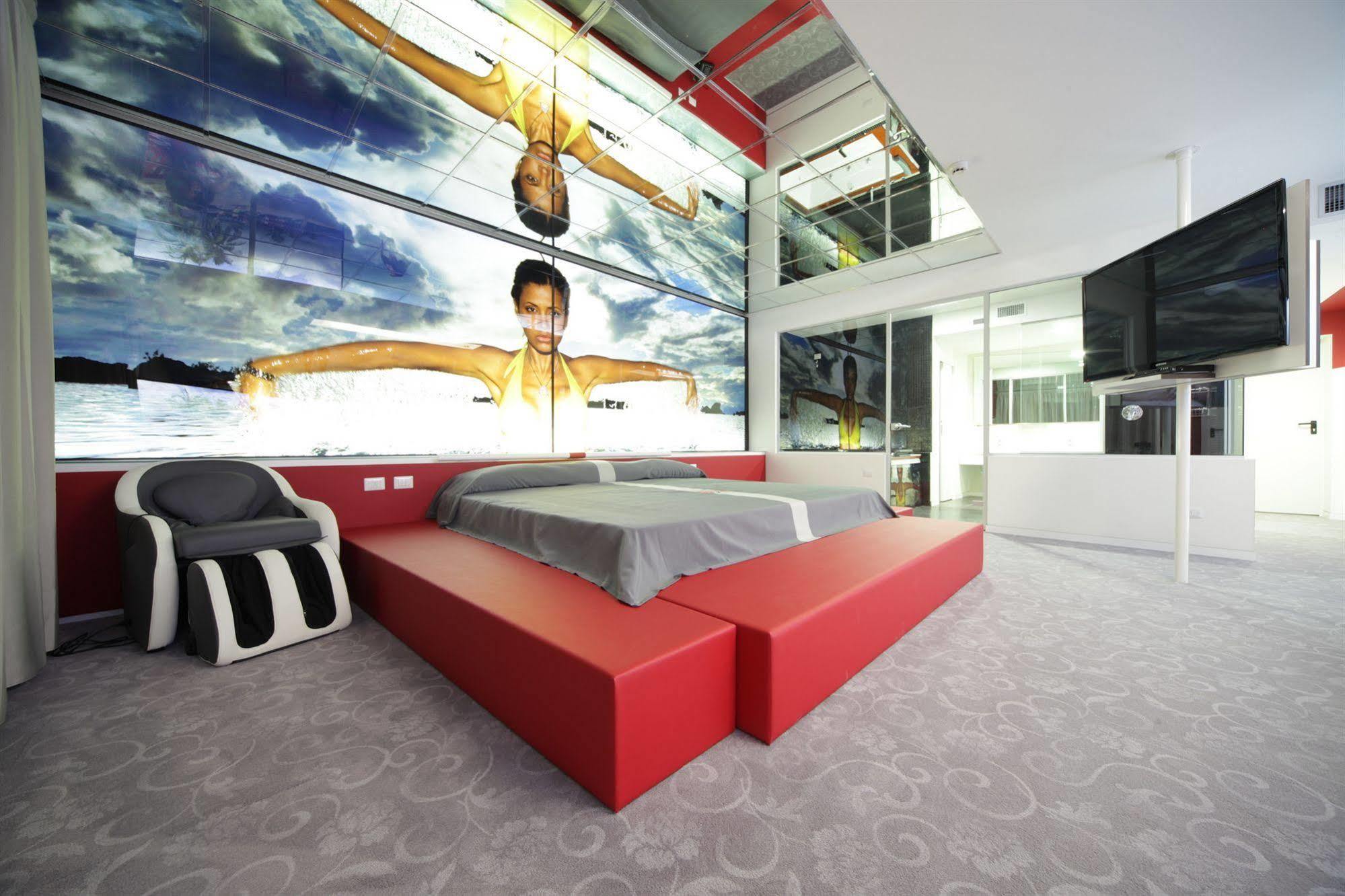 Motel Autosole Vip 카스텔누오보 스크리비아 외부 사진